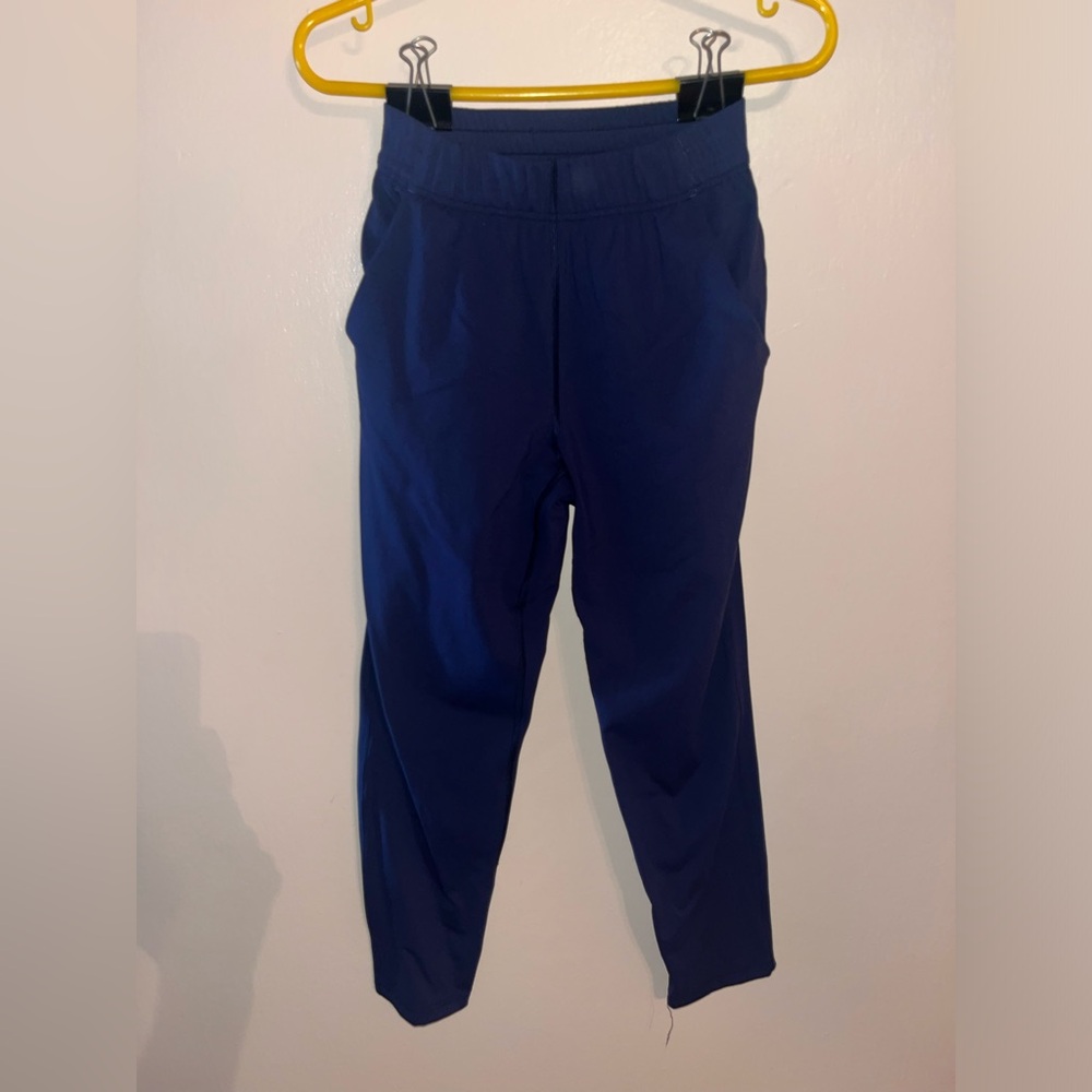 Women’s Babaton Joggers size 2XS